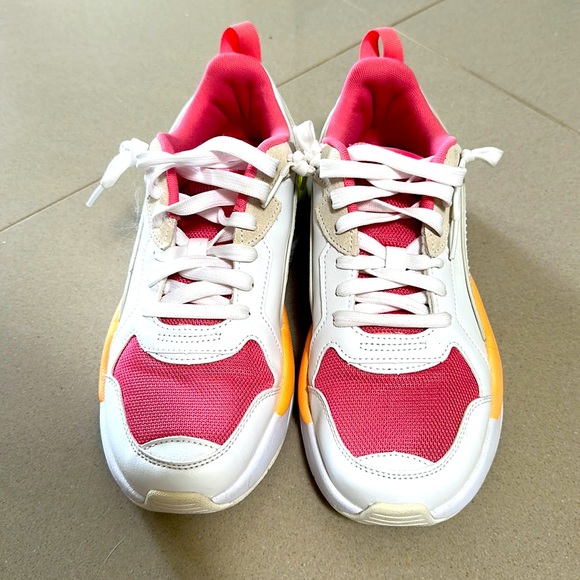 Women sneaker - Picture 1 of 6